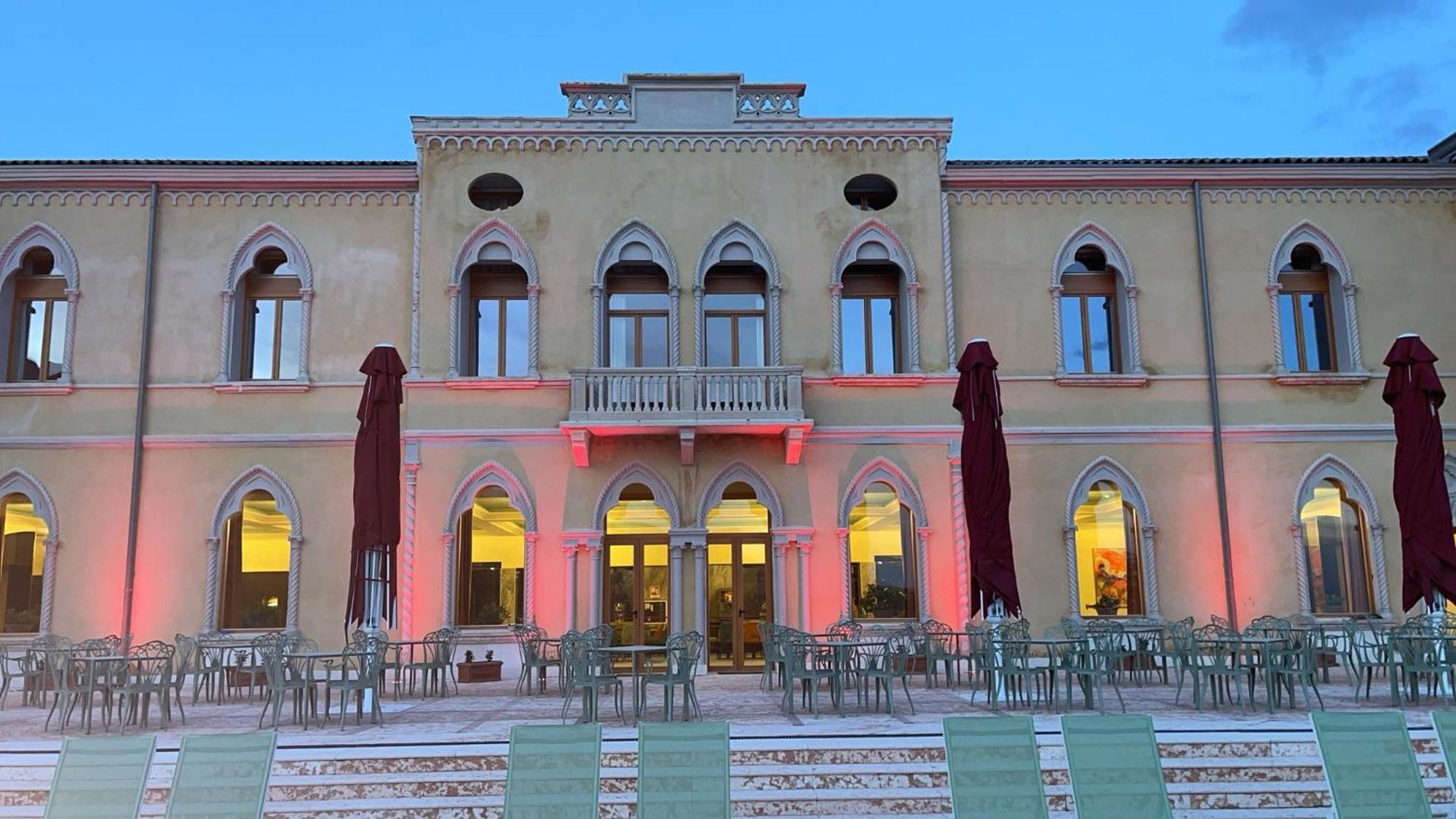 Parc Hotel San Pietro Spiazzi Di Caprino Exterior foto